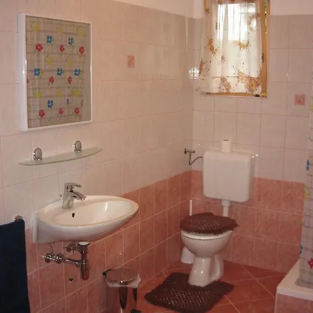 Apartment Nevera Apartments Pasman,Banj Banj