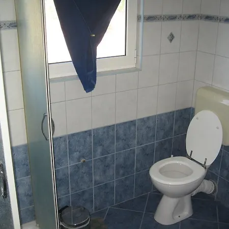 Nevera Pasman,banj דירה Banj