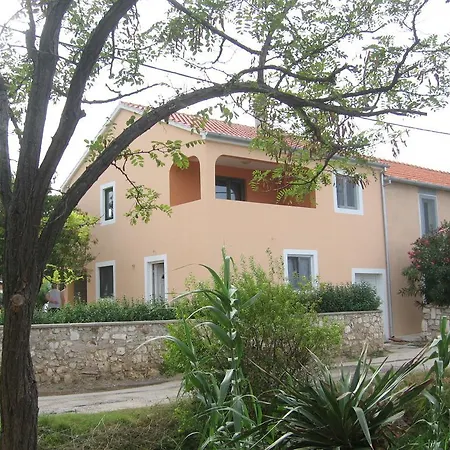 Nevera Pasman,banj דירה